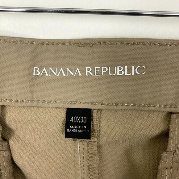 Banana Republic Performance Chino Pants Men's Size 40x30 Polyester Khaki NEW - Picture 11 of 15